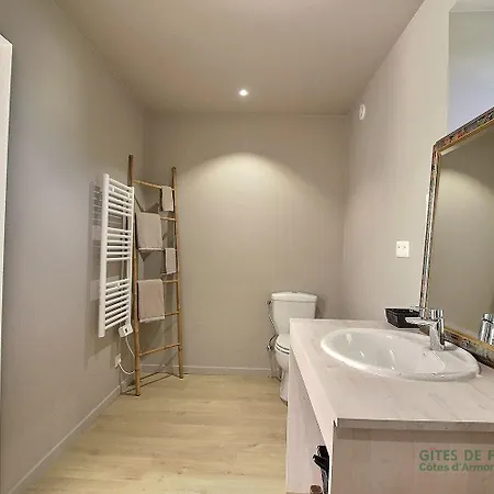 Holiday home Le Clos Saint Cadreuc *