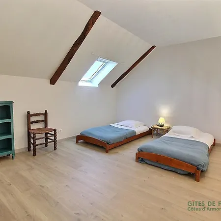 Le Clos Saint Cadreuc Holiday home Beaussais Sur Mer